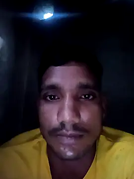 Snapshot of BiggerDickGuy chatting on October 2025 12:32:01 AM BiggerDickGuy online show from October 2025 12:32:01 AM