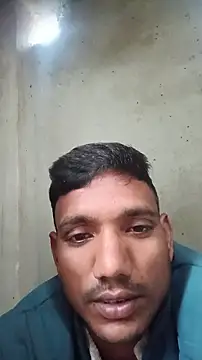 Snapshot of BiggerDickGuy chatting on December 2025 03:01:02 AM BiggerDickGuy online show from December 2025 03:01:02 AM