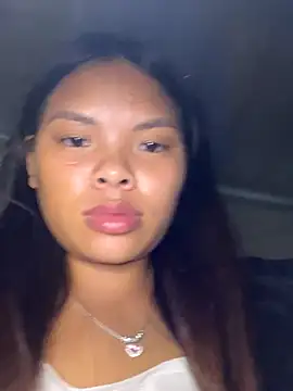 hello-cute online show from November 2025 03:28:02 PM