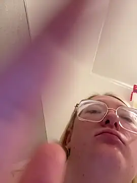 SashaMaexox online show from December 2025 06:39:01 PM