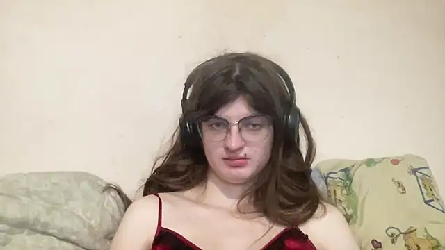 Snapshot of NikaXZimax chatting on November 2025 08:25:01 AM NikaXZimax online show from November 2025 08:25:01 AM