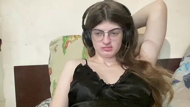 Snapshot of NikaXZimax chatting on November 2025 08:58:01 AM NikaXZimax online show from November 2025 08:58:01 AM