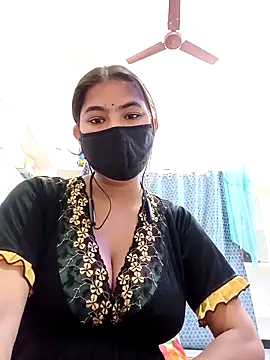 Hot radhaji online show from February 2026 09:55:01 PM