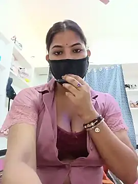 Snapshot of Hot_radhaji chatting on May 2026 04:29:02 AM Hot radhaji online show from May 2026 04:29:02 AM