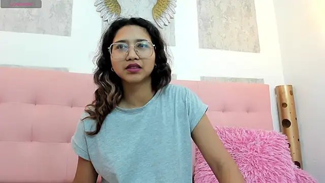 Snapshot of SamanthaFox_8 chatting on October 2025 10:52:02 AM SamanthaFox 8 online show from October 2025 10:52:02 AM