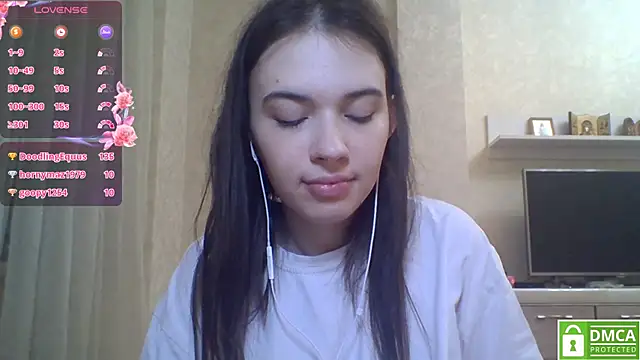 Snapshot of CeyaLier chatting on July 2026 10:48:01 PM CeyaLier online show from July 2026 10:48:01 PM