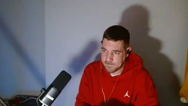 Snapshot of chibrax918 chatting on December 2025 02:27:01 AM chibrax918 online show from December 2025 02:27:01 AM