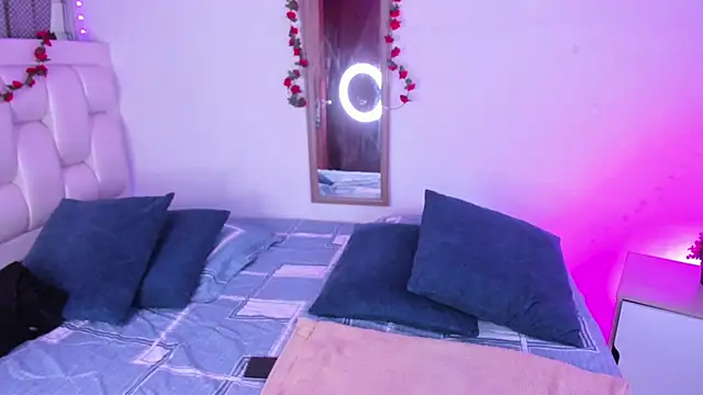 Laaura-Velez online show from February 2026 03:20:01 PM