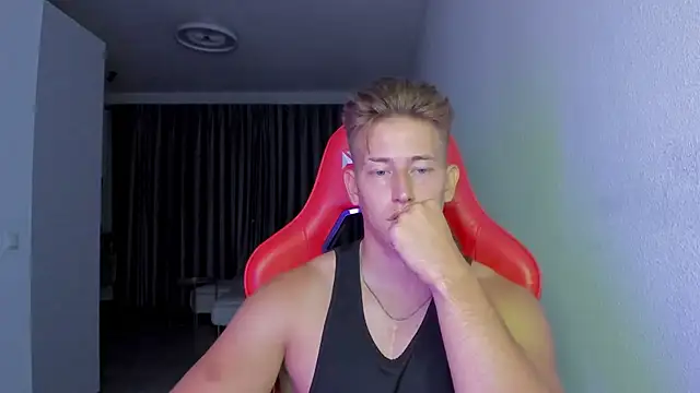 Snapshot of find0m_master chatting on November 2025 10:00:02 PM find0m master online show from November 2025 10:00:02 PM