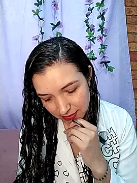 Miacollins12 online show from October 2025 02:29:01 PM