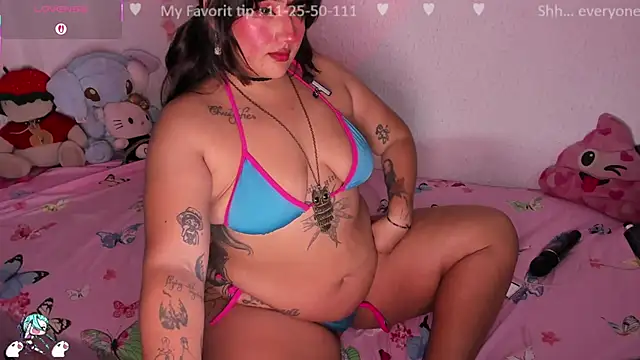 Snapshot of Emilycollei chatting on November 2025 02:54:01 AM Emilycollei online show from November 2025 02:54:01 AM