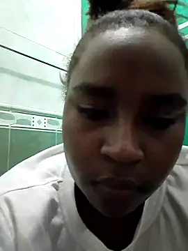 Snapshot of NaomiGrace_ chatting on November 2025 05:06:02 AM NaomiGrace online show from November 2025 05:06:02 AM