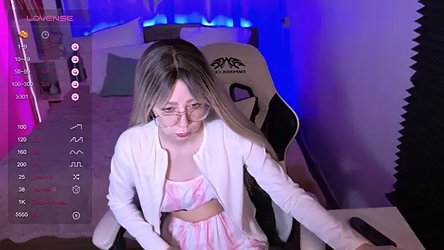 sofiisun online show from November 2025 02:01:01 AM