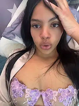 Snapshot of MeganHillss chatting on June 2026 08:18:01 PM MeganHillss online show from June 2026 08:18:01 PM