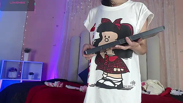 SweetRenata  online show from January 2026 11:24:02 AM