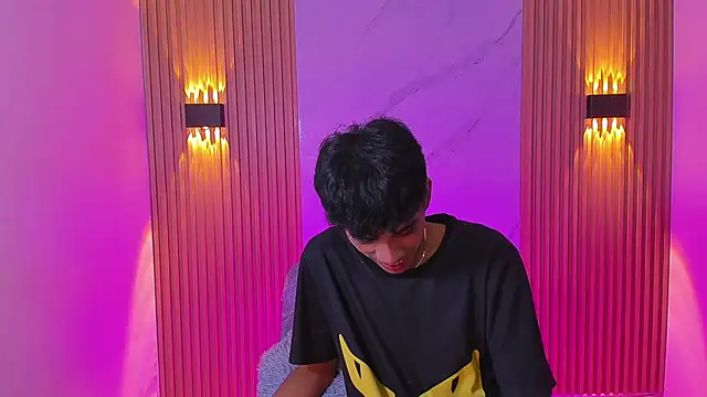 Ethan thouse online show from December 2025 07:10:02 PM