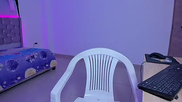 Snapshot of beiby_glow chatting on November 2025 01:22:02 PM beiby glow online show from November 2025 01:22:02 PM