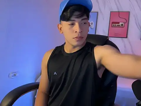 Snapshot of David_Nova chatting on November 2025 11:30:01 AM David Nova online show from November 2025 11:30:01 AM