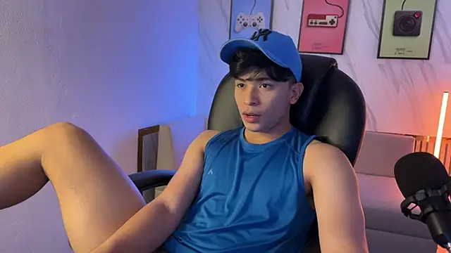 Snapshot of David_Nova chatting on November 2025 12:04:02 PM David Nova online show from November 2025 12:04:02 PM