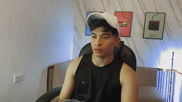 Snapshot of David_Nova chatting on January 2026 01:05:01 PM David Nova online show from January 2026 01:05:01 PM