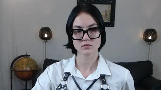 Marie Fitch online show from October 2025 10:41:02 PM