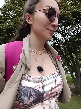 Lucy colee online show from February 2026 05:20:01 PM