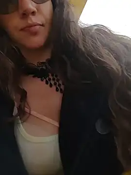 Lucy colee online show from April 2026 05:58:01 PM