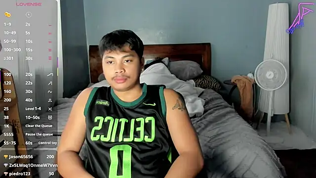 Snapshot of LuisitoJuancho55 chatting on December 2025 12:40:01 AM LuisitoJuancho55 online show from December 2025 12:40:01 AM