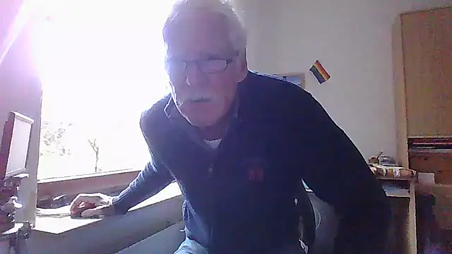 super-snoopy online show from November 2025 09:00:02 AM