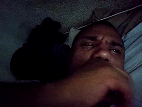 Snapshot of Mcbellorj chatting on October 2025 10:44:02 PM Mcbellorj online show from October 2025 10:44:02 PM