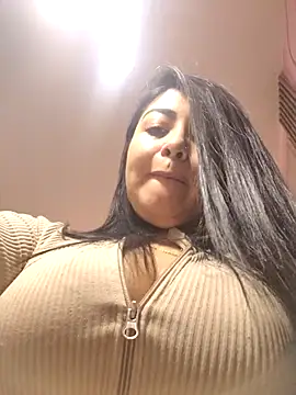 Victoria Jonhss online show from October 2025 04:28:01 PM