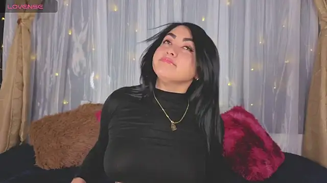 Victoria Jonhss online show from November 2025 10:03:02 PM