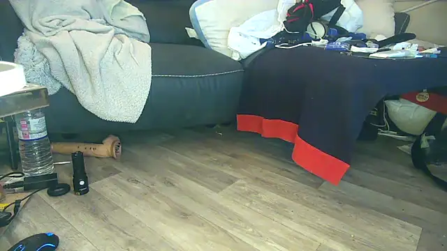 Nyctalopie8579 online show from February 2026 03:26:01 AM