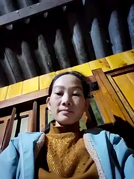 gio-thu online show from November 2025 02:07:02 PM