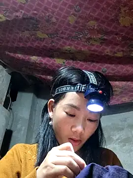 gio-thu online show from February 2026 09:00:02 PM