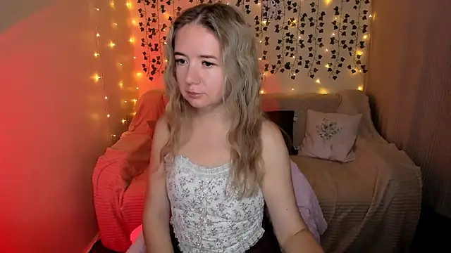 Evaa Braunn online show from October 2025 02:33:01 AM