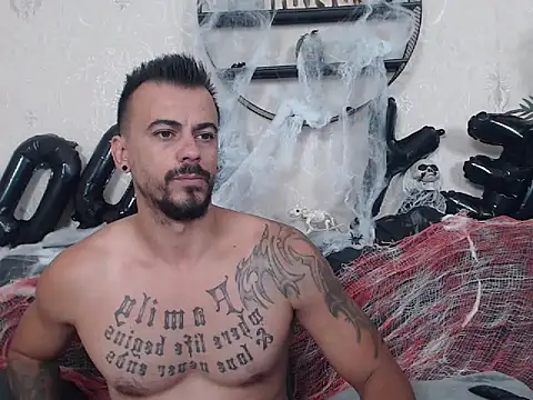 Snapshot of RyanVibe chatting on October 2025 11:33:02 AM RyanVibe online show from October 2025 11:33:02 AM