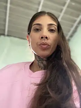 Snapshot of casalskunk chatting on October 2025 06:52:01 PM casalskunk online show from October 2025 06:52:01 PM