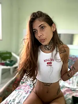 Snapshot of casalskunk chatting on October 2025 08:25:01 PM casalskunk online show from October 2025 08:25:01 PM