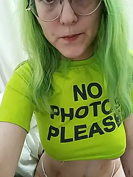 Snapshot of cute_angel_666 chatting on October 2025 03:35:02 PM cute angel 666 online show from October 2025 03:35:02 PM