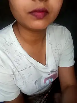 Snapshot of CUTE-567 chatting on November 2025 07:40:01 AM CUTE-567 online show from November 2025 07:40:01 AM