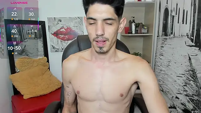 Snapshot of fabrizzio_Monti chatting on October 2025 05:43:01 PM fabrizzio Monti online show from October 2025 05:43:01 PM