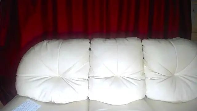 Snapshot of Esmeraldita782 chatting on October 2025 04:54:01 AM Esmeraldita782 online show from October 2025 04:54:01 AM