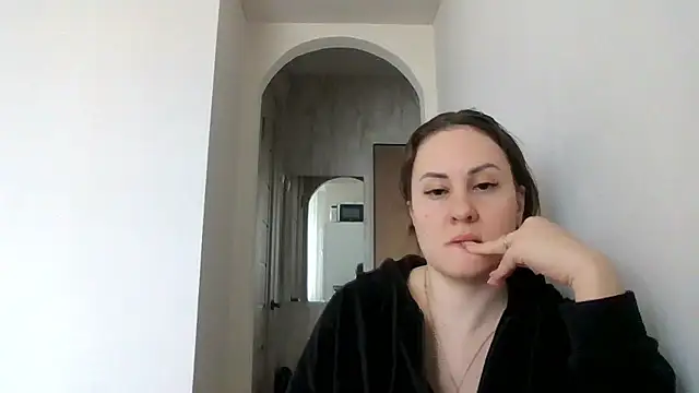 MeadowEyes online show from April 2026 12:50:01 PM