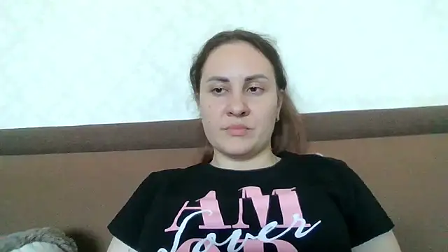 Snapshot of MeadowEyes chatting on June 2026 01:12:01 PM MeadowEyes online show from June 2026 01:12:01 PM
