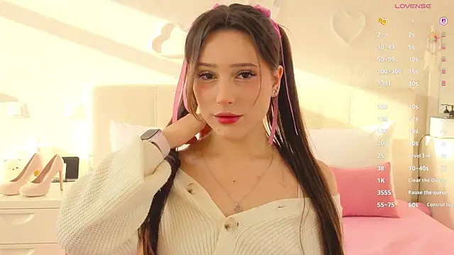 MoonliteDiva online show from December 2025 07:05:01 AM