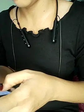 Snapshot of Royal_Shona chatting on October 2025 05:44:02 PM Royal Shona online show from October 2025 05:44:02 PM