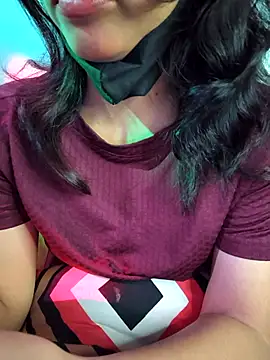 Snapshot of Royal_Shona chatting on November 2025 06:18:02 PM Royal Shona online show from November 2025 06:18:02 PM