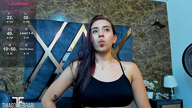 Vittoria Conti  online show from April 2026 05:17:01 PM