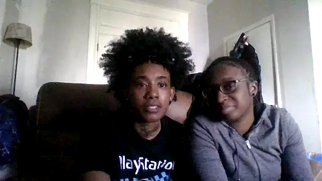 Snapshot of dezzidavill chatting on March 2026 06:55:02 PM dezzidavill online show from March 2026 06:55:02 PM